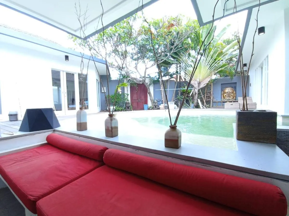 4 Bedroom Family Villa -Danumaya Villa Seminyak 0*, Seminyak (Bali)