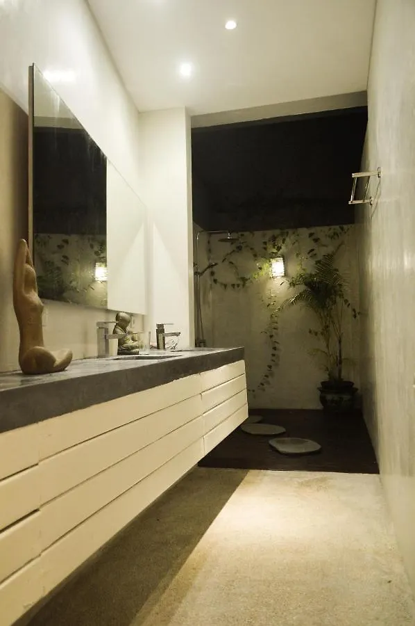 Apartment 4 Bedroom Family Villa -Danumaya Villa Seminyak