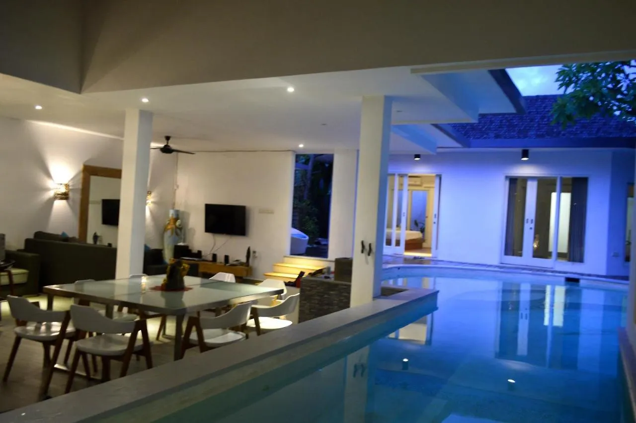 Apartment 4 Bedroom Family Villa -Danumaya Villa Seminyak