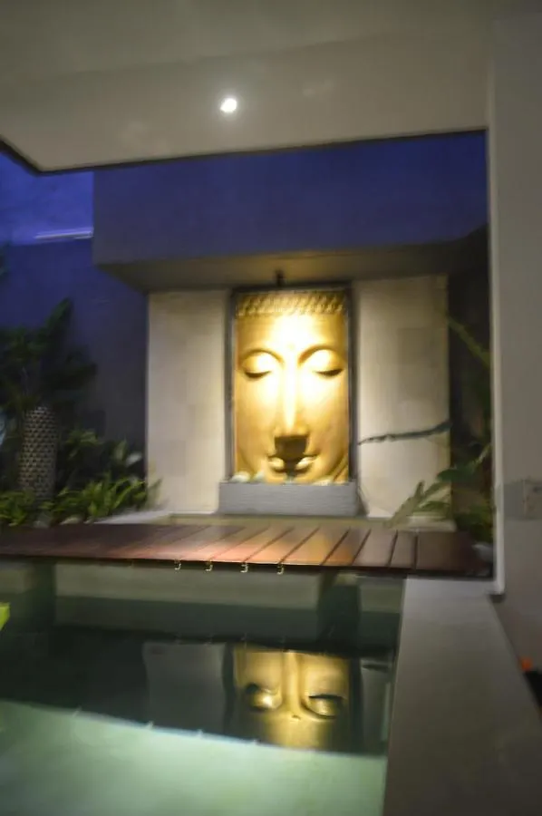 4 Bedroom Family Villa -Danumaya Villa Seminyak 0*, Seminyak (Bali)