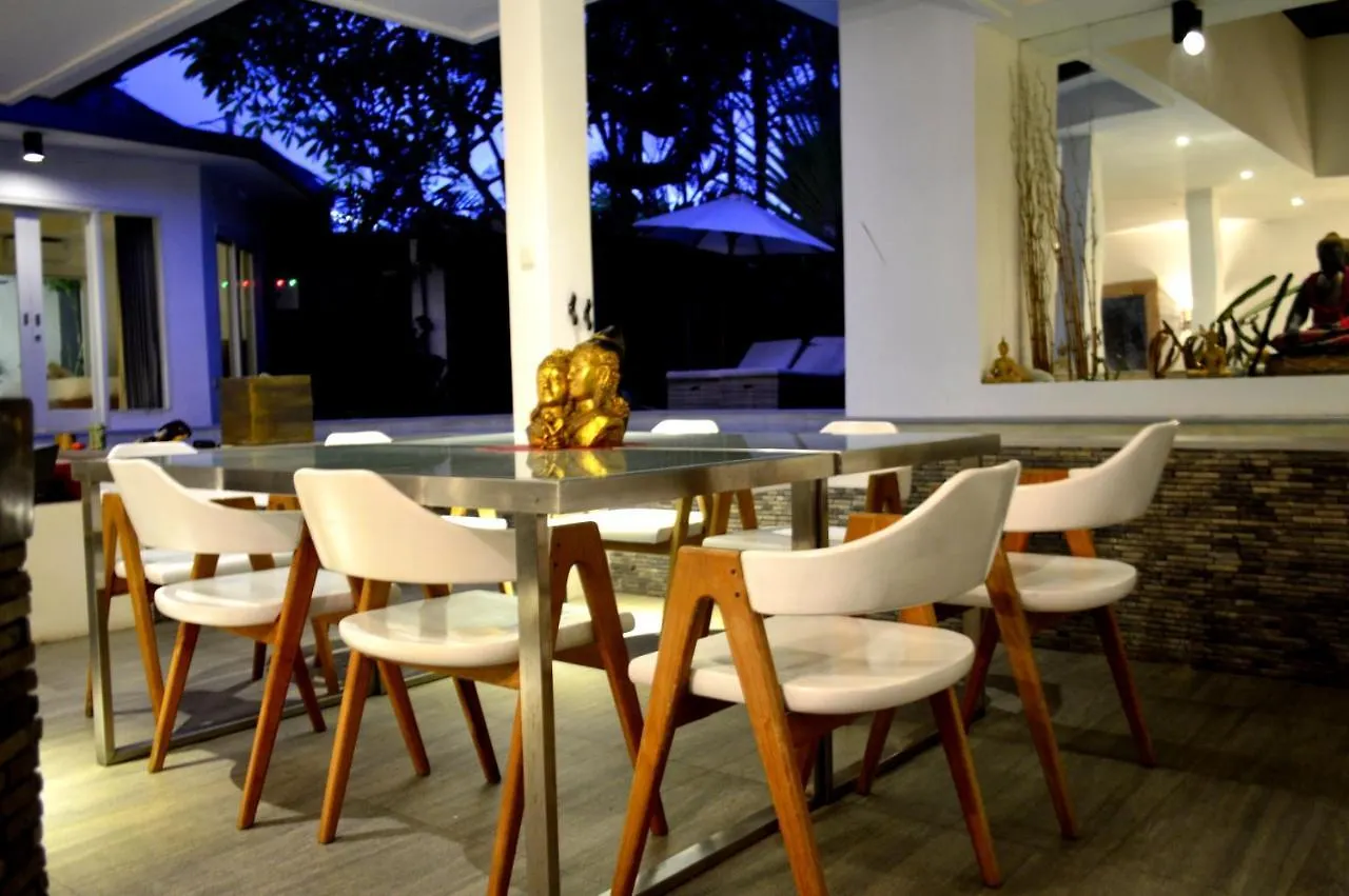 4 Bedroom Family Villa -Danumaya Villa Seminyak 0*, Seminyak (Bali) Indonesia