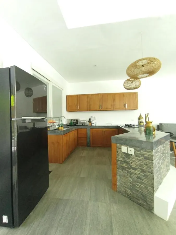 4 Bedroom Family Villa -Danumaya Villa Seminyak 0*, Seminyak (Bali)