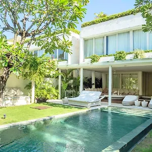  Villa Eden The At The Sea